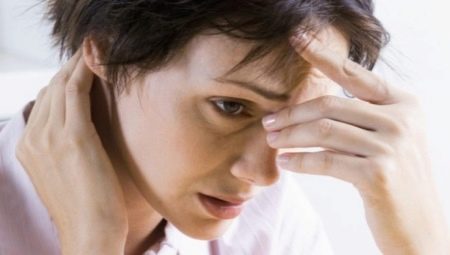 Cảm giác sợ hãi và lo lắng mà không có lý do: tại sao nó xảy ra và làm thế nào để điều trị?