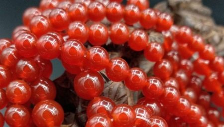 Red agate: paglalarawan at saklaw