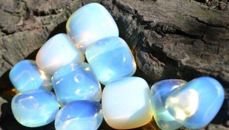 Moonstone: tính năng, loại và sử dụng