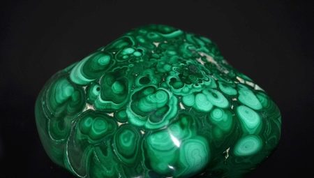 Malachite: tính chất, trông như thế nào, nơi nó được khai thác và nó phù hợp với ai?