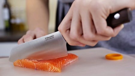 คุณสมบัติของมีด Fiskars