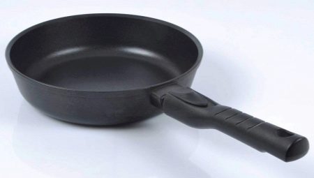 Mga katangian, kalamangan at kahinaan ng TimA frying pan