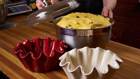 bakeware อีสเตอร์: ความหลากหลายและคุณสมบัติของตัวเลือก