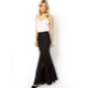 Long black skirts sa sahig