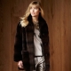 Nagtatakip ng mink fur coat
