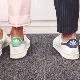 รองเท้าผ้าใบ Adidas สีขาว