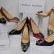 รองเท้า Manolo Blahnik