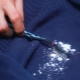 How to wash oil from clothes?