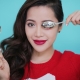 How to make a face massage with spoons?