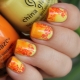 Ang epektibong yellow-orange manicure