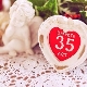 วันครบรอบแต่งงานใน 35 ปีชื่ออะไรและนำเสนอให้กับอะไร?