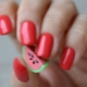 Coral gel varnish: mga kumbinasyon ng kulay at mga trend ng fashion