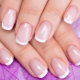 Thiết kế móng tay Pháp với sơn gel
