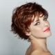 Multilayer haircuts para sa maikling buhok