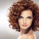 Hairstyles para sa buhok na may isang kuwintas