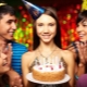 Tặng gì cho một cô gái trong 16 năm?