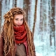 Gumawa kami ng magagandang hairstyles na may dreadlocks