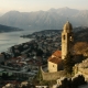 Nagtatampok ng libangan sa lungsod ng Kotor sa Montenegro