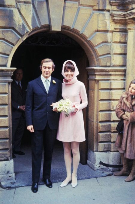 ชุดแต่งงานสั้น Hepburn Audrey