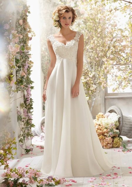 Váy cưới đẹp có quai