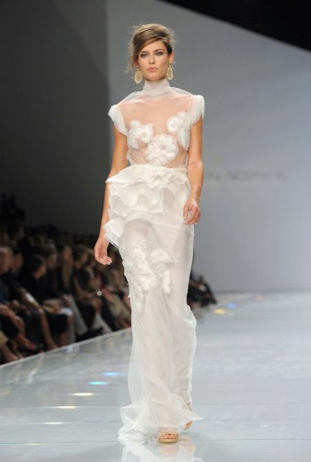 ชุดแต่งงานแฟรงค์โดย Ermanno Scervino