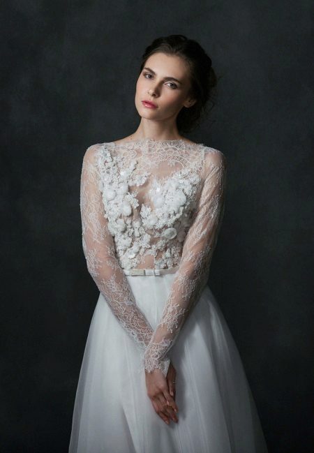 ชุดแต่งงานลูกไม้ Natasha Bovykina