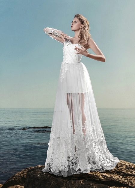 Conversion dress for a wedding ceremony