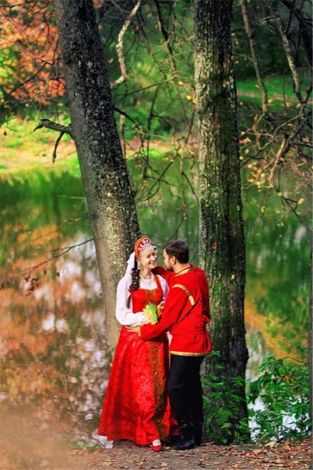 ชุดแต่งงานในสไตล์รัสเซีย