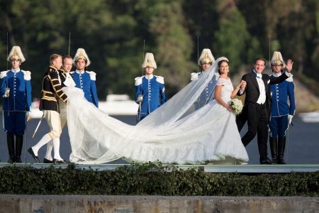 Váy cưới với công chúa Madeleine