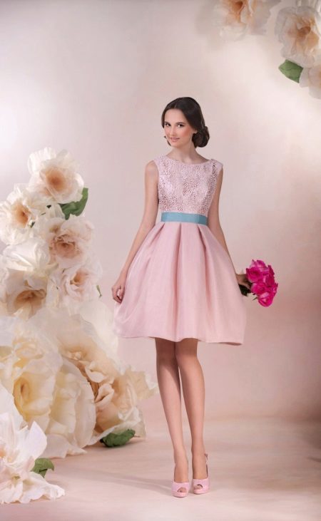 ชุดแต่งงานสั้นจาก Dragonfly สีชมพู
