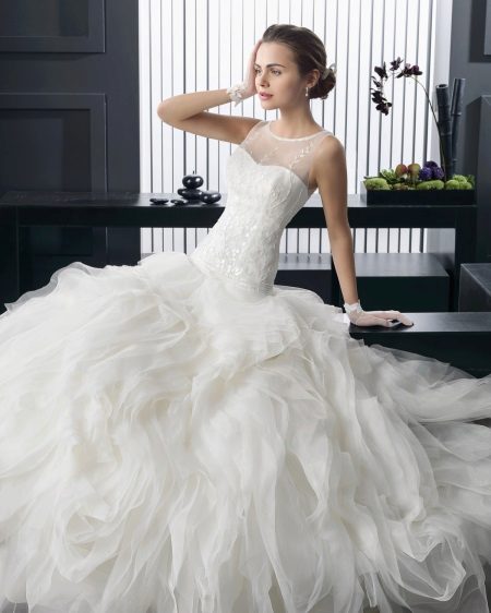 Váy cưới lộng lẫy từ Rosa Klara