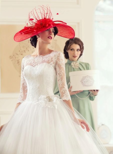 Đầm có nắp kín