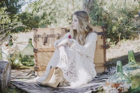 Váy cưới ren Hippie
