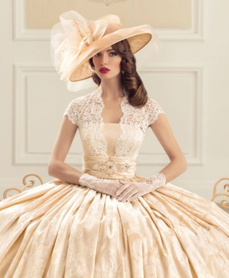 Váy cưới lộng lẫy