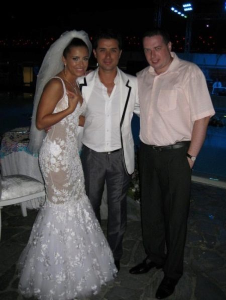 ชุดแต่งงานของเงือก Ani Lorak โปร่งใส