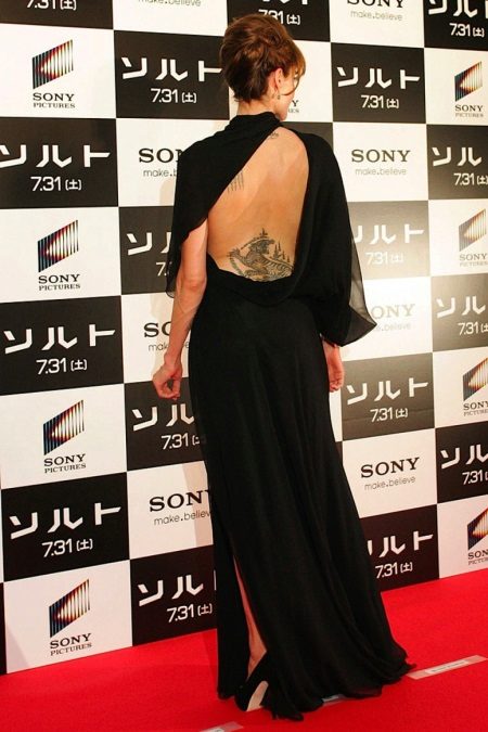 ชุดราตรี Angelina Jolie