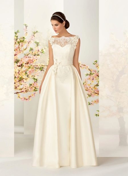 Ivory Color Wedding Dress