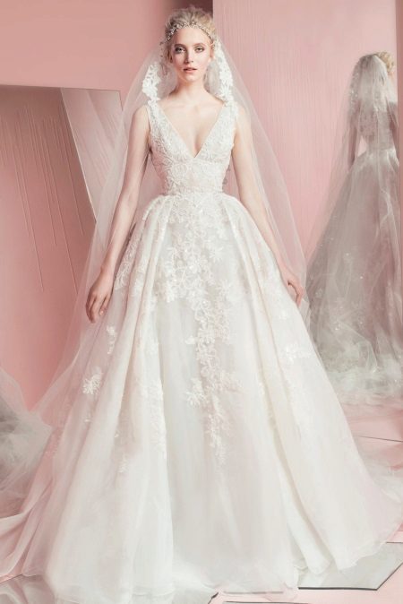 ชุดแต่งงาน 2016 จาก Zuhair Murad งดงามด้วยคอวี