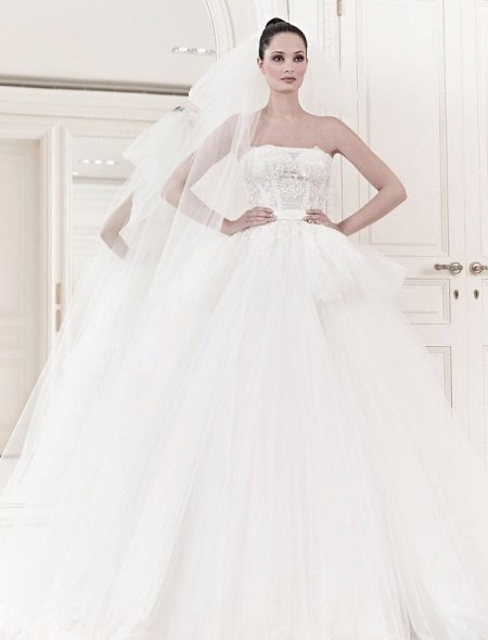 ชุดแต่งงานจากคอลเลกชัน 2014 จาก Zuhair Murad