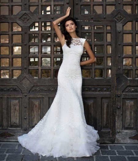 Wedding dress from the collection Brilliant from Hadassa closed