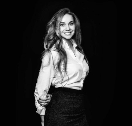 Oksana Pravnik ดีไซเนอร์