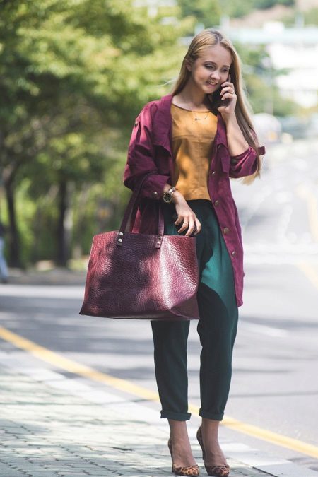 Marsala combined with yellow and green shades