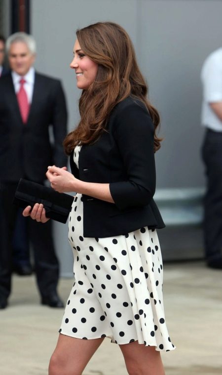 ชุดขาวในถั่ว Kate Middleton