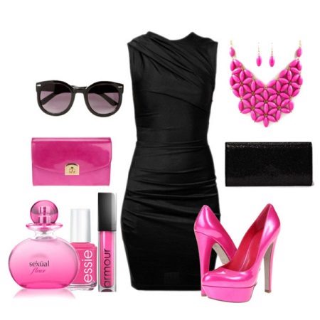 Itim na damit na may mga pink na accessories
