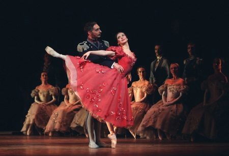 Váy của Tatiana trong tiểu thuyết Eugene Onegin (ballet)