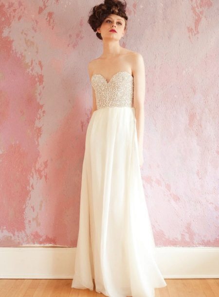 ชุด Bustier ที่มีความยาวสูงสุด