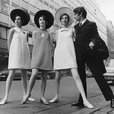 Trapezoid dresses mula sa 60s