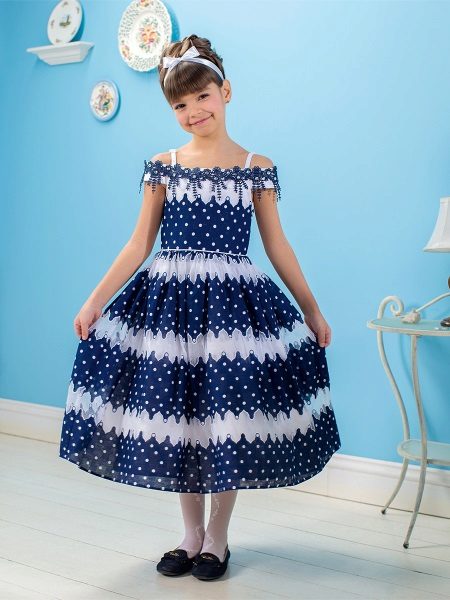 Đầm dự tiệc cho cô gái đậu Hà Lan