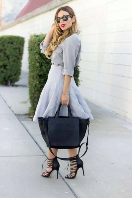 Midi palda na may frill